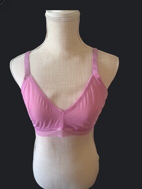 Auden Lace-Trim Bralette in Pink